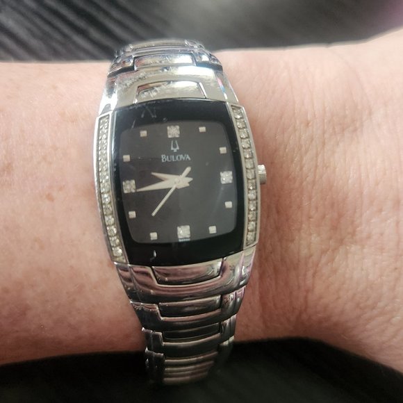 Previously loved Womens Watch - Bulova c876787